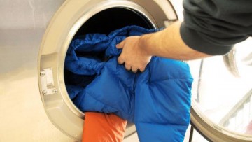 Cách giặt áo phao bằng máy giặt đúng chuẩn