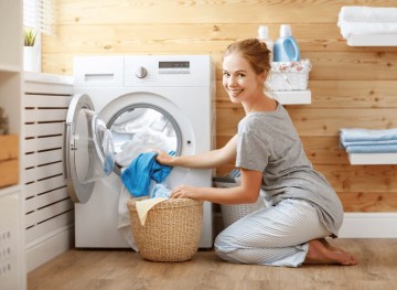 Cách giặt quần áo thơm như tiệm sạch nhanh, bền màu, thơm lâu!