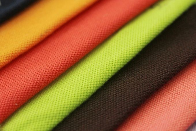 Mua Áo Chống Nắng Nam: Nên Chọn Chất Liệu Vải Nào Là Tốt Nhất?
